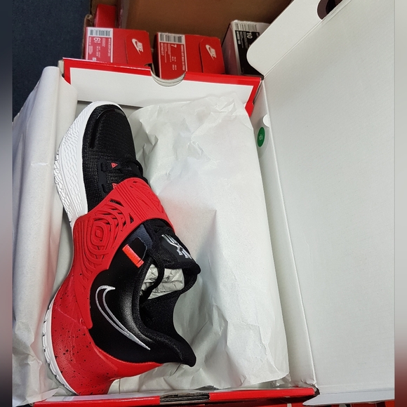 NIKE KYRIE 3 LOW MEN'S US SIZE 13 BRAND NEW IN BOX - Picture 4 of 10